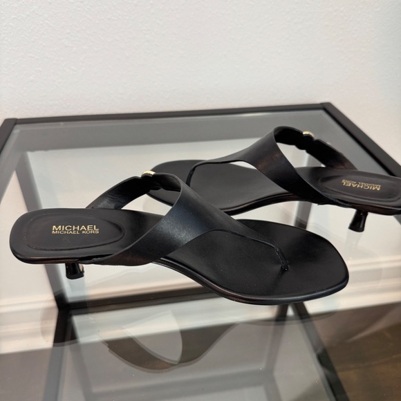 MICHAEL KORS women’s black Lucinda Kitten Heel Leather Sandals Size 9 NWOB - Picture 12 of 12